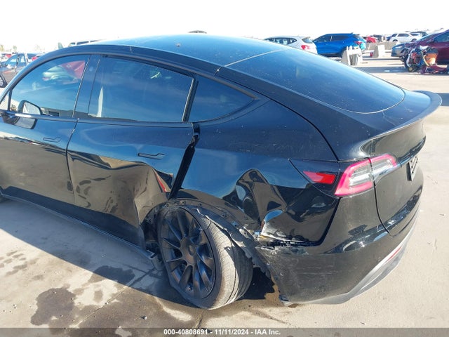 2021 TESLA MODEL Y 5YJYGDEE8MF111798 Photo 5