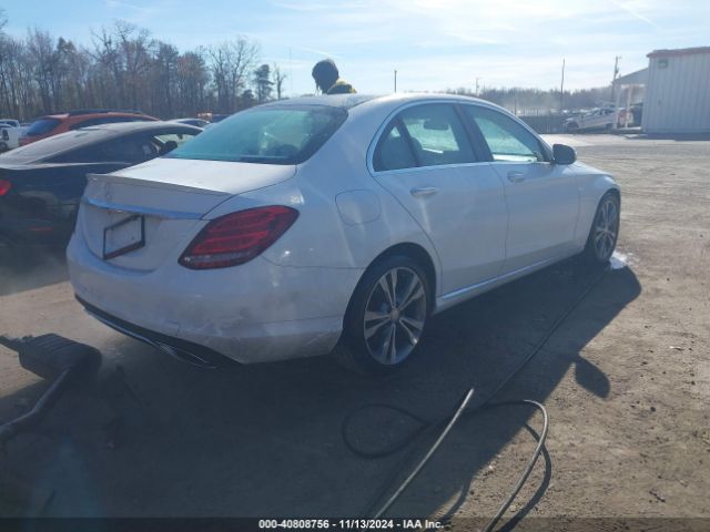 55SWF4JB4FU095655 Mercedes-Benz C 300 Luxury/sport