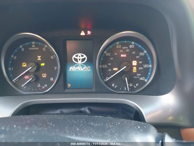 2T3DFREV8HW619882 Toyota Rav4 Platinum