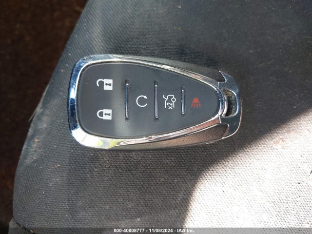 1G1ZE5ST1HF142663 Chevrolet MALIBU 1LT