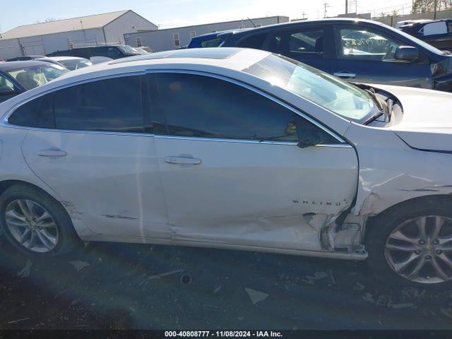 1G1ZE5ST1HF142663 Chevrolet MALIBU 1LT