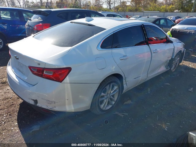 1G1ZE5ST1HF142663 Chevrolet MALIBU 1LT
