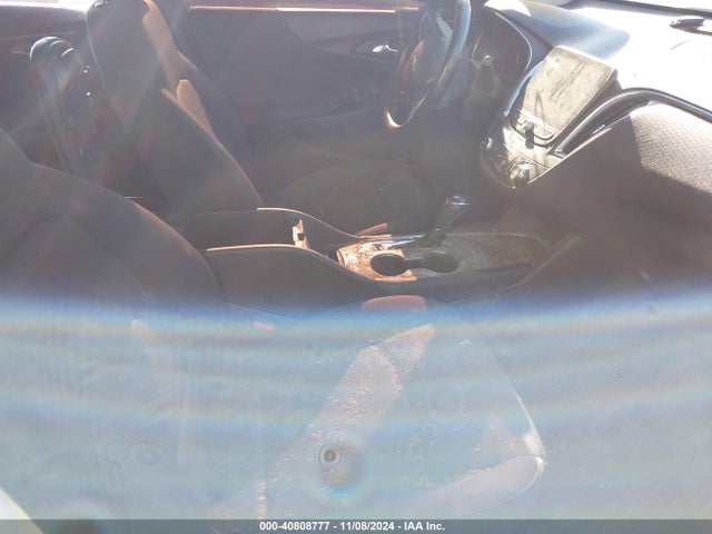 1G1ZE5ST1HF142663 Chevrolet MALIBU 1LT