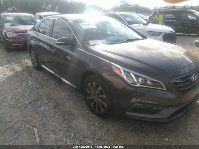 Hyundai Sonata Sport 2015 5NPE34AF2FH214992 Image 1