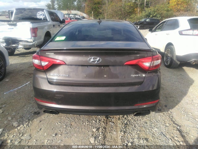 Hyundai Sonata Sport 2015 5NPE34AF2FH214992 Image 16