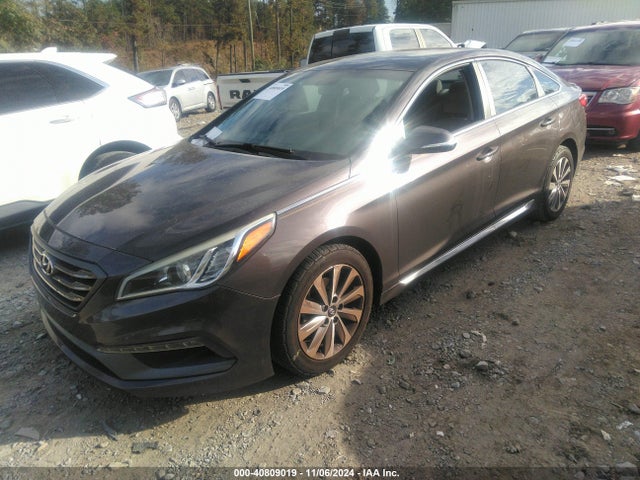 Hyundai Sonata Sport 2015 5NPE34AF2FH214992 Image 2