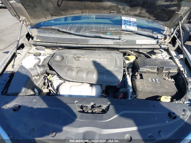Chrysler 200 Limited 2015 1C3CCCAB5FN671332 Image 10