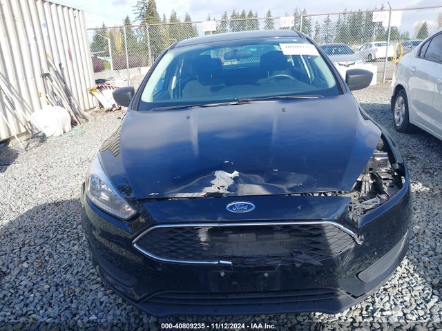 Ford FOCUS S 2018 1FADP3E21JL279280 Image 13