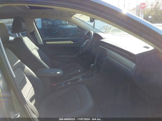 1VWSA7A30MC017776 Volkswagen Passat 2.0t Se
