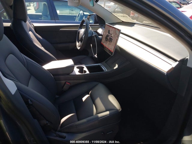 2023 TESLA MODEL Y 7SAYGDEE9PA055942 Photo 4