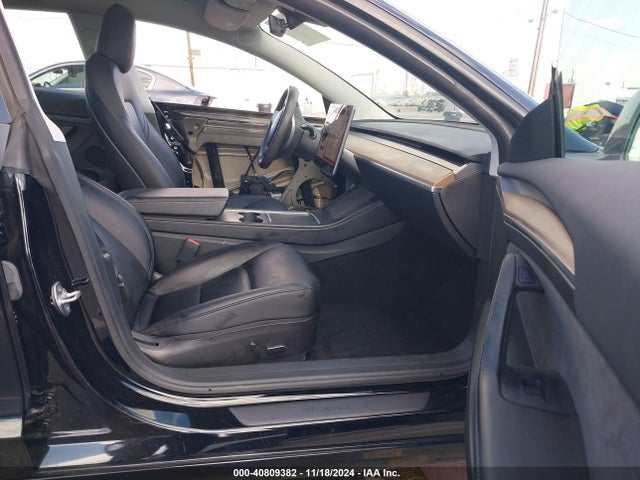 2023 TESLA MODEL 3 5YJ3E1EA0PF435019 Photo 4
