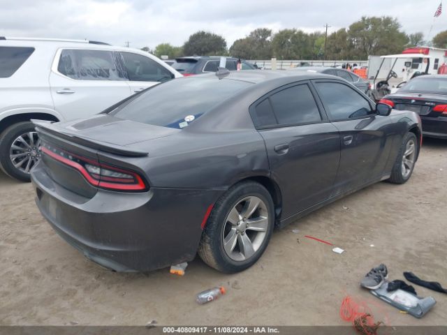 2C3CDXHG2FH725667 Dodge Charger Sxt