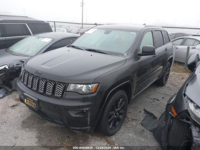 1C4RJEAG5JC142227 Jeep Grand Cherokee Altitude 4x2