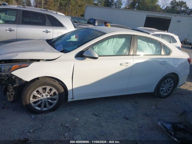 3KPF24AD3KE027071 KIA FORTE FE