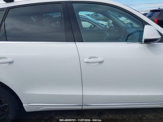 WA1LFAFP9EA105315 Audi Q5 2.0t Premium