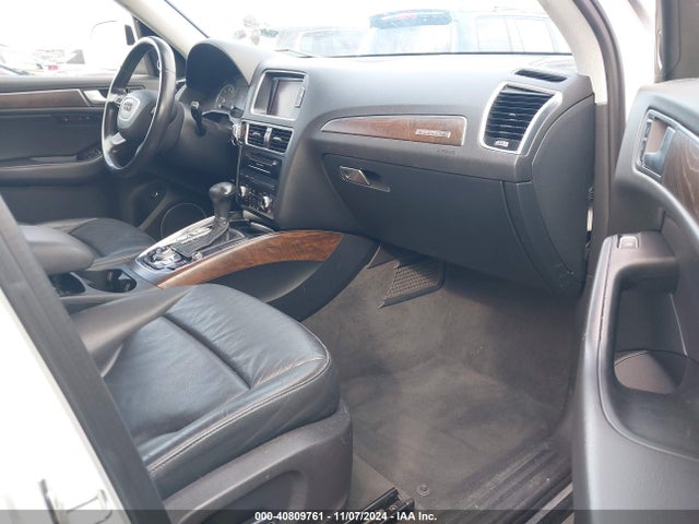 WA1LFAFP9EA105315 Audi Q5 2.0t Premium