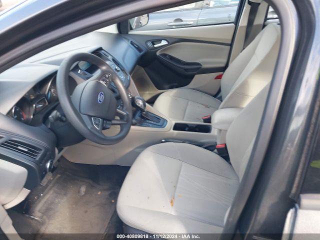 1FADP3F24JL272306 Ford FOCUS SE