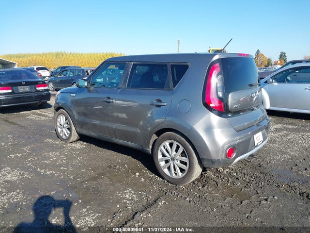 KIA SOUL + 2018 KNDJP3A5XJ7586663 Image 3