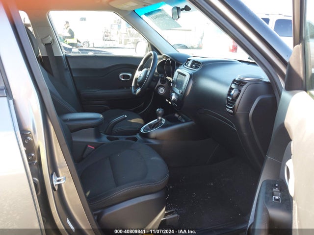 KIA SOUL + 2018 KNDJP3A5XJ7586663 Image 5