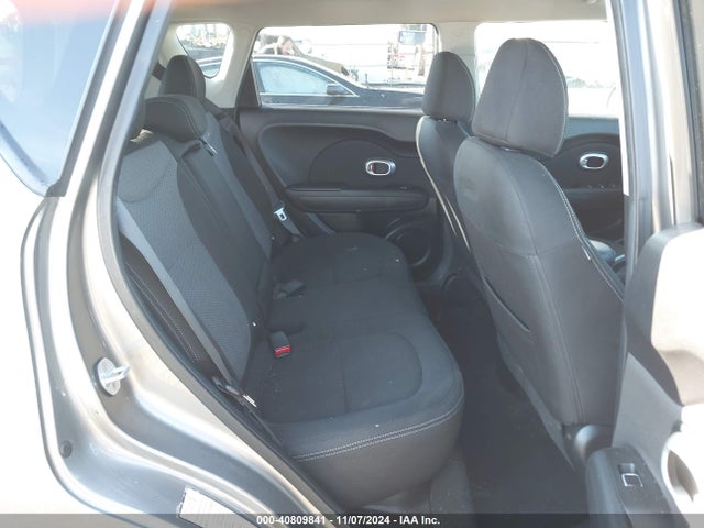 KIA SOUL + 2018 KNDJP3A5XJ7586663 Image 8