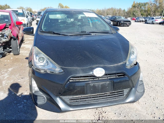 JTDKDTB30G1120004 Toyota Prius C Two