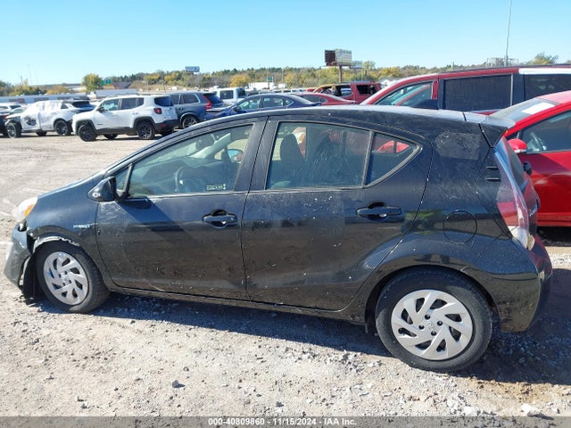 Toyota Prius C Two 2016 JTDKDTB30G1120004 Image 14