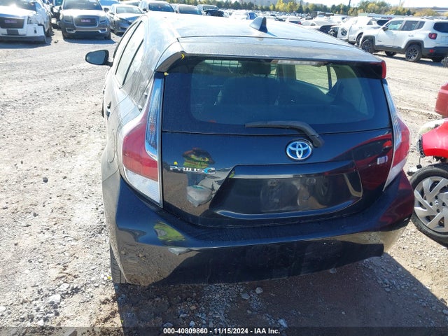 Toyota Prius C Two 2016 JTDKDTB30G1120004 Image 16