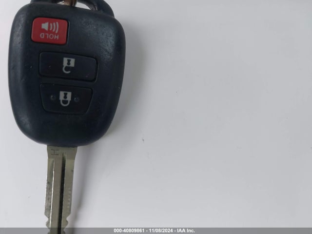 JTDKDTB35G1126185 Toyota Prius C Two