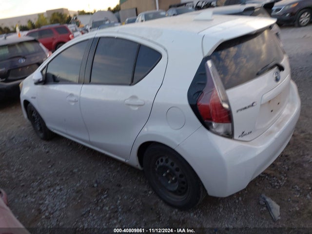JTDKDTB35G1126185 Toyota Prius C Two