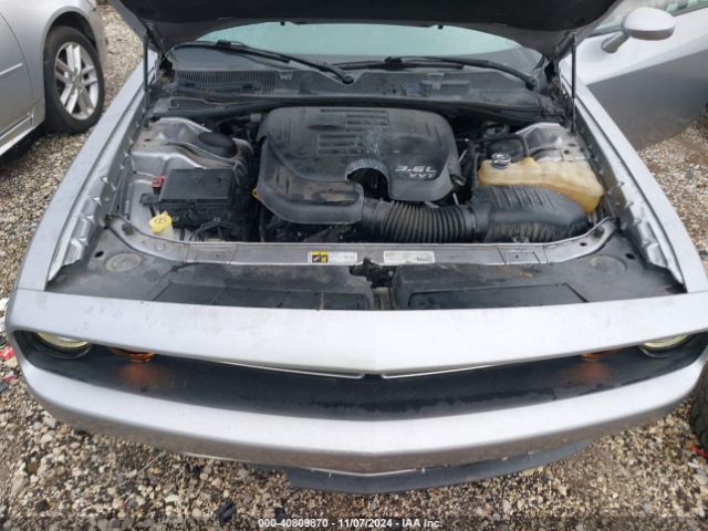 2C3CDZAG8FH715831 Dodge Challenger Sxt