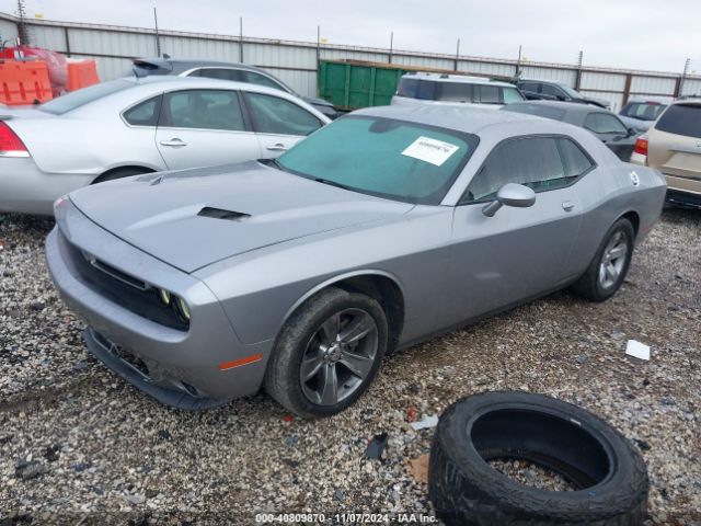 2C3CDZAG8FH715831 Dodge Challenger Sxt