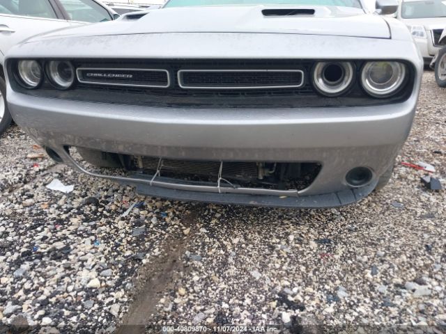 2C3CDZAG8FH715831 Dodge Challenger Sxt