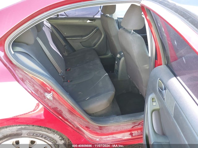 3VW267AJ8GM229618 Volkswagen Jetta 1.4t S
