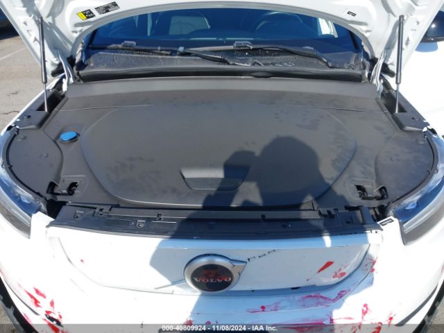 2021 VOLVO XC40 RECHARGE PURE ELECTRIC YV4ED3UR2M2587135 Photo 9