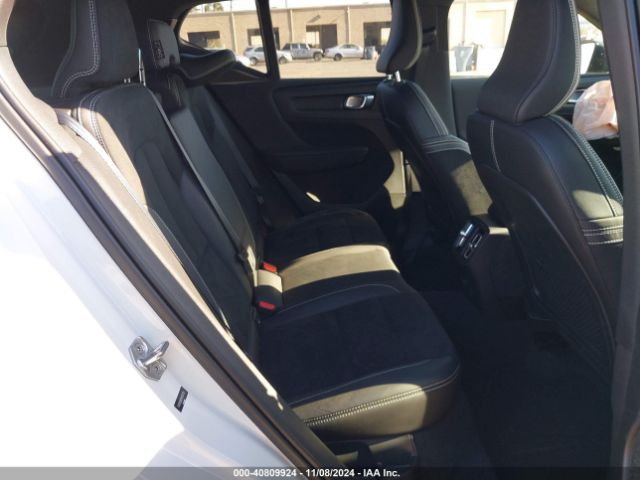2021 VOLVO XC40 RECHARGE PURE ELECTRIC YV4ED3UR2M2587135 Photo 7
