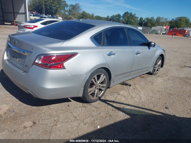 Nissan Altima 2.5 S 2014 1N4AL3AP6EN367378 Image 4