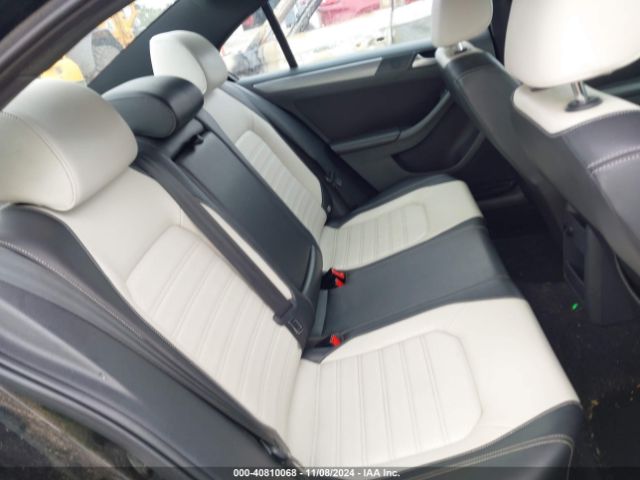 3VWD17AJ5GM232385 Volkswagen Jetta 1.8t Sport