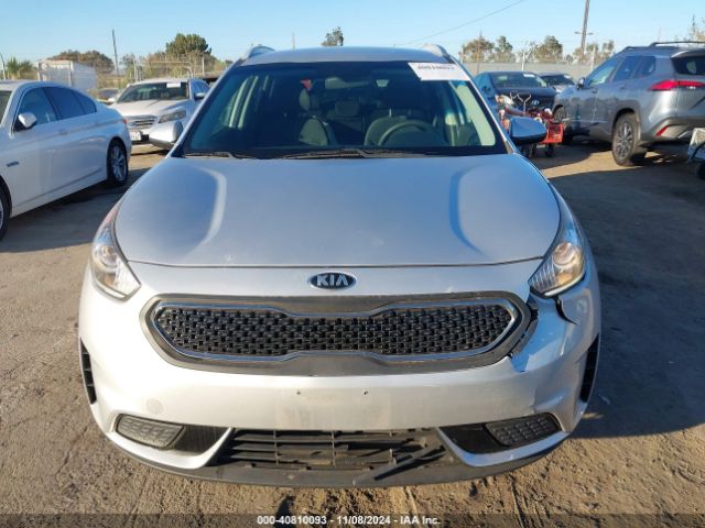KNDCB3LC6J5153484 KIA NIRO LX