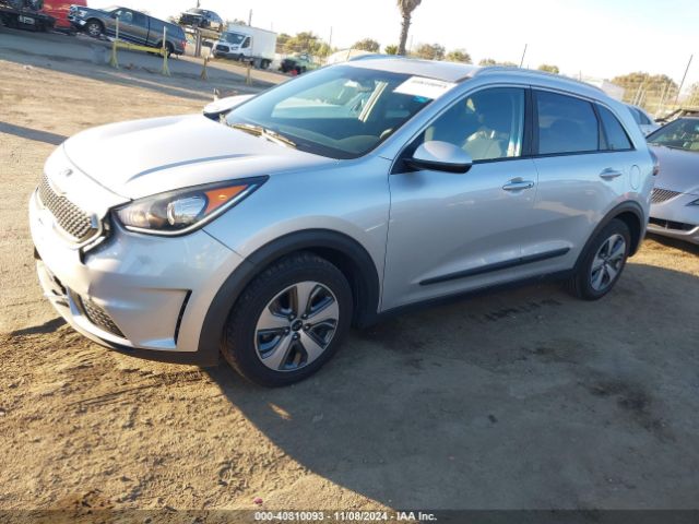 KNDCB3LC6J5153484 KIA NIRO LX