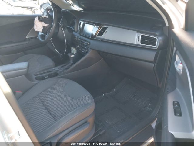 KNDCB3LC6J5153484 KIA NIRO LX