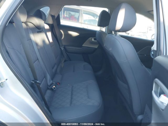 KNDCB3LC6J5153484 KIA NIRO LX