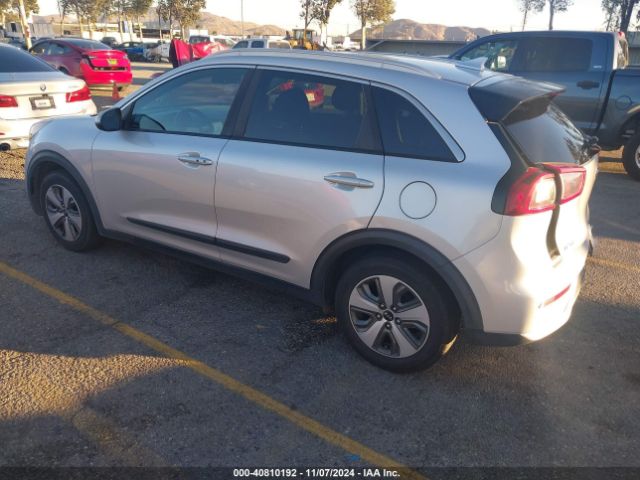 KNDCB3LC5K5233375 KIA NIRO LX