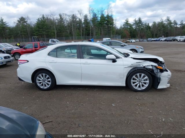 4T1B11HK2JU113522 Toyota CAMRY LE
