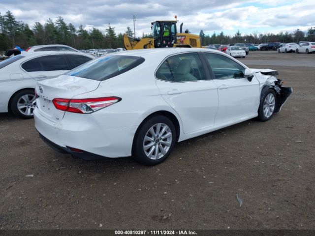 4T1B11HK2JU113522 Toyota CAMRY LE