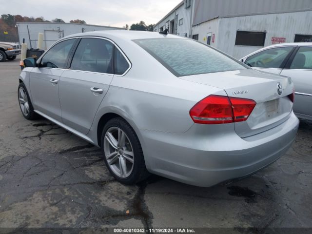 1VWBN7A31EC092198 Volkswagen Passat 2.0l Tdi Se
