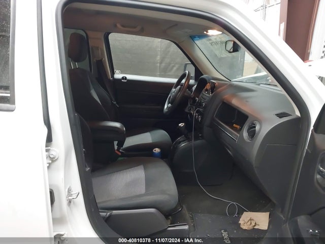 1C4NJPBA4GD527558 Jeep Patriot Sport