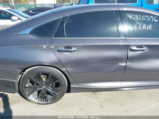 1HGCV2F94JA026162 Honda Accord Touring 2.0t