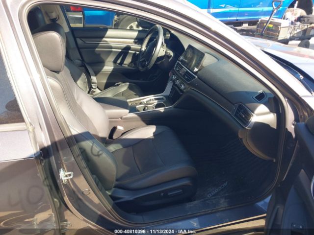 1HGCV2F94JA026162 Honda Accord Touring 2.0t