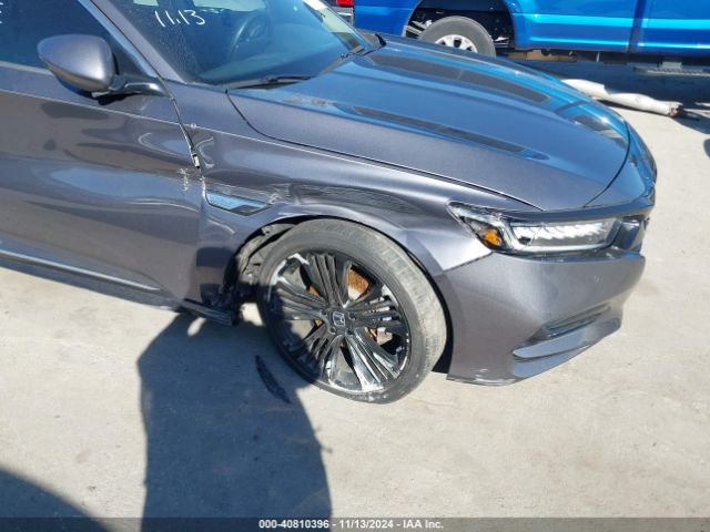 1HGCV2F94JA026162 Honda Accord Touring 2.0t