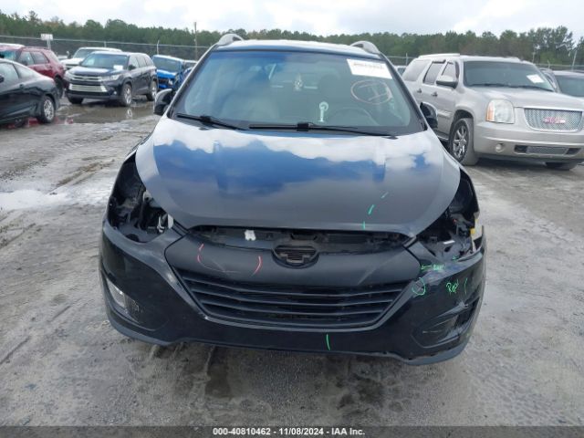 KM8JU3AGXFU112226 Hyundai TUCSON SE